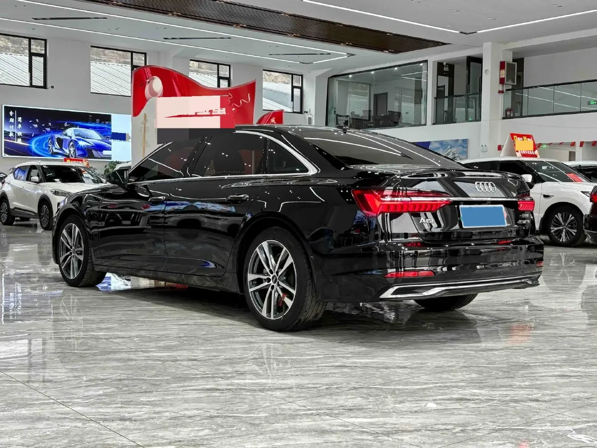 2023 Audi A6L 2.0T 245HP L4 7DCT,autocango,china used car exporter,china ev exporter,chinese used car exporter,chinese used ev exporter