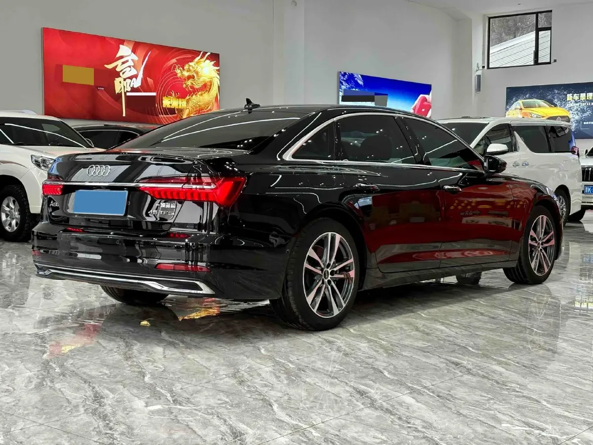 2023 Audi A6L 2.0T 245HP L4 7DCT,autocango,china used car exporter,china ev exporter,chinese used car exporter,chinese used ev exporter