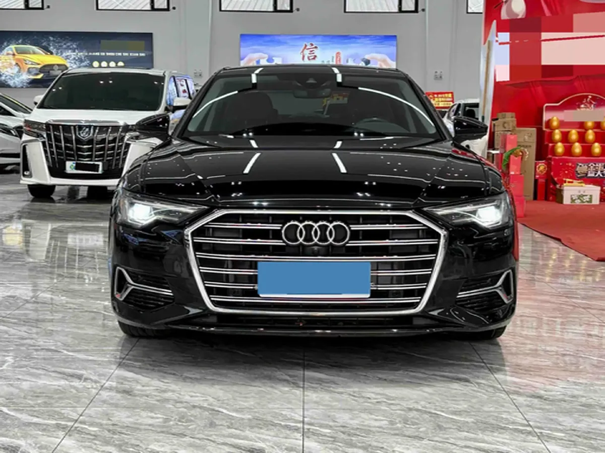 2023 Audi A6L 2.0T 245HP L4 7DCT,autocango,china used car exporter,china ev exporter,chinese used car exporter,chinese used ev exporter