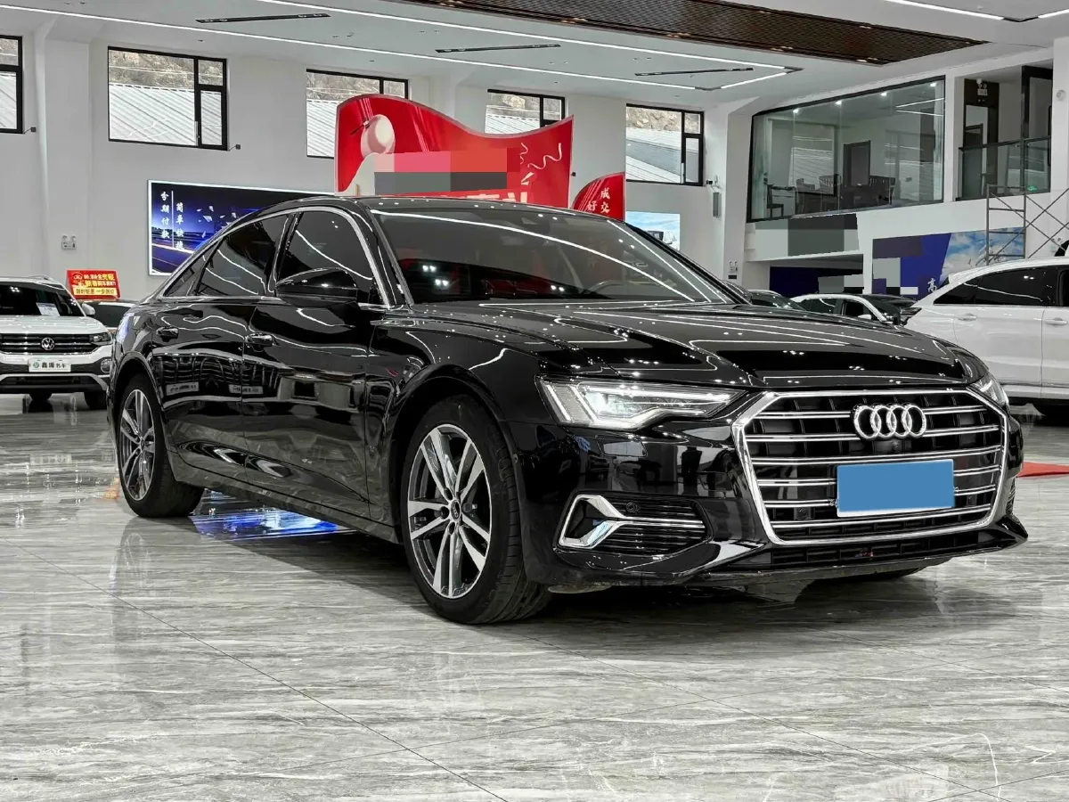 2023 Audi A6L 2.0T 245HP L4 7DCT,autocango,china used car exporter,china ev exporter,chinese used car exporter,chinese used ev exporter