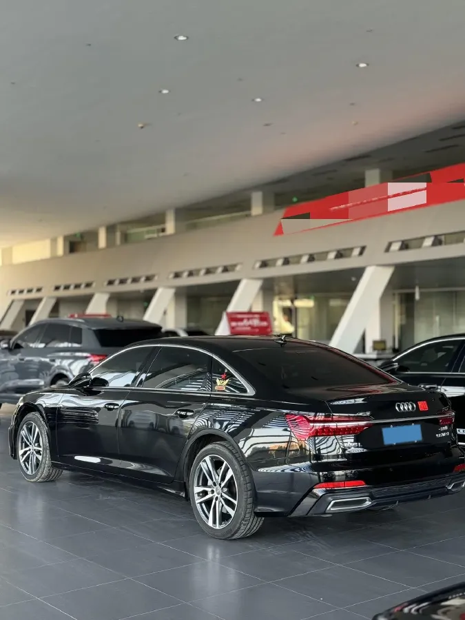 2021 Audi A6L 2.0T 190HP L4 7DCT,autocango,china used car exporter,china ev exporter,chinese used car exporter,chinese used ev exporter