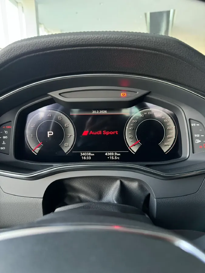 2021 Audi A6L 2.0T 190HP L4 7DCT,autocango,china used car exporter,china ev exporter,chinese used car exporter,chinese used ev exporter