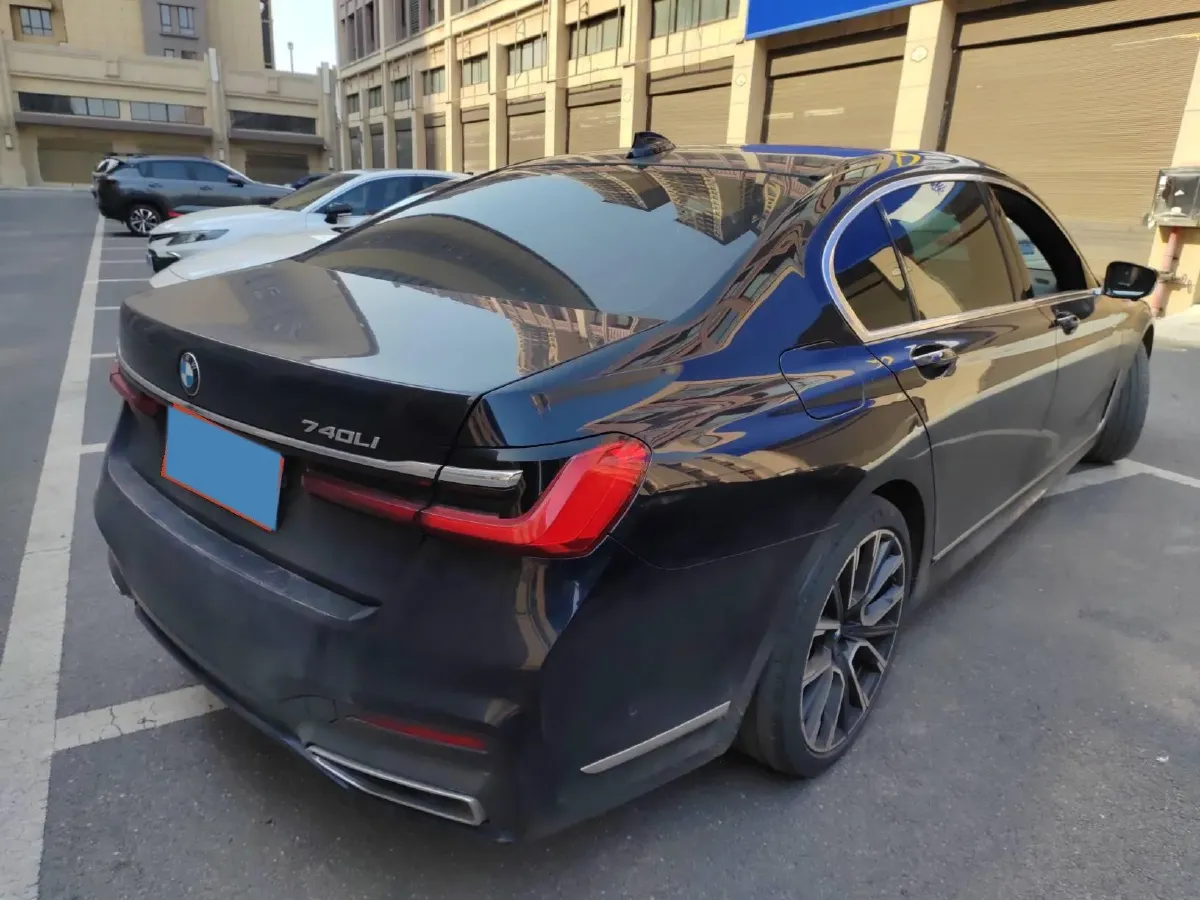 2021 BMW 7 Series 3.0T 340HP L6 8AT,autocango,china used car exporter,china ev exporter,chinese used car exporter,chinese used ev exporter