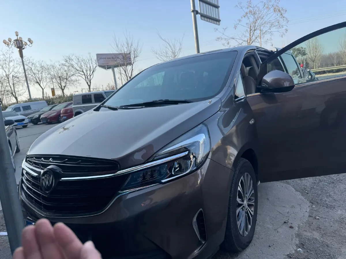 2021 Buick GL8 2.0T 237HP L4 9AT,autocango,china used car exporter,china ev exporter,chinese used car exporter,chinese used ev exporter