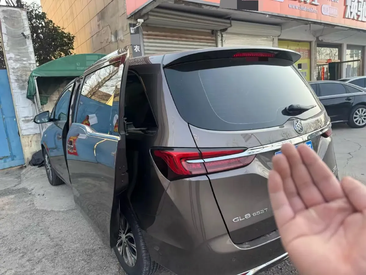 2021 Buick GL8 2.0T 237HP L4 9AT,autocango,china used car exporter,china ev exporter,chinese used car exporter,chinese used ev exporter