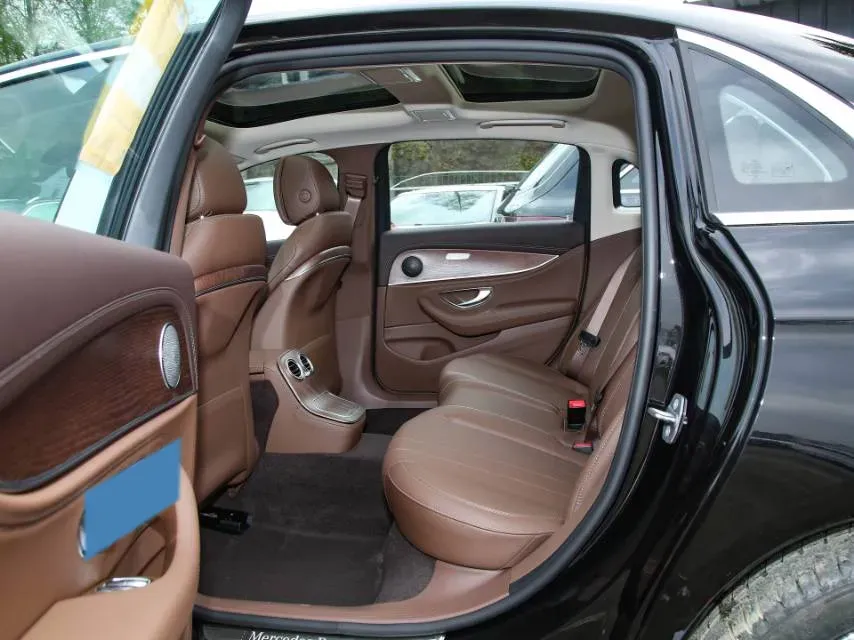 2023 Mercedes-Benz E Class 2.0T 197HP L4 9AT,autocango,china used car exporter,china ev exporter,chinese used car exporter,chinese used ev exporter