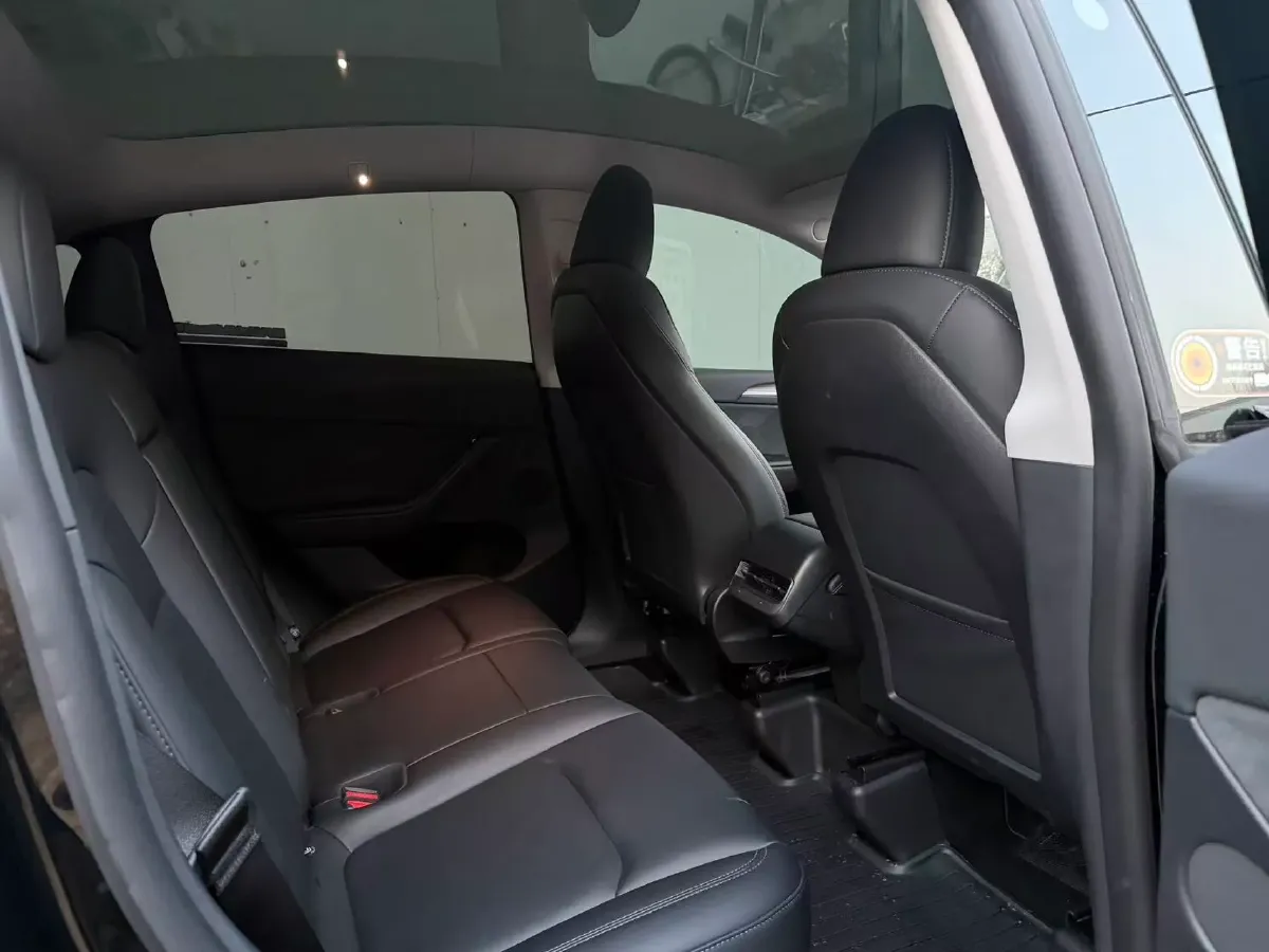 2022 Tesla Model Y BEV 60KWH,autocango,china used car exporter,china ev exporter,chinese used car exporter,chinese used ev exporter