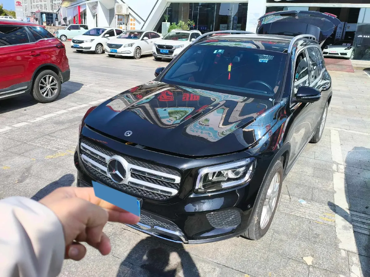 2023 Mercedes-Benz GLB Class 2.0T 190HP L4 8DCT,autocango,china used car exporter,china ev exporter,chinese used car exporter,chinese used ev exporter