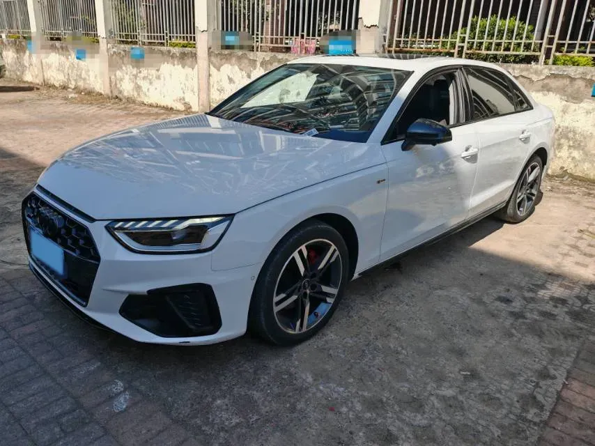 2022 Audi A4L 2.0T 190HP L4 7DCT,autocango,china used car exporter,china ev exporter,chinese used car exporter,chinese used ev exporter