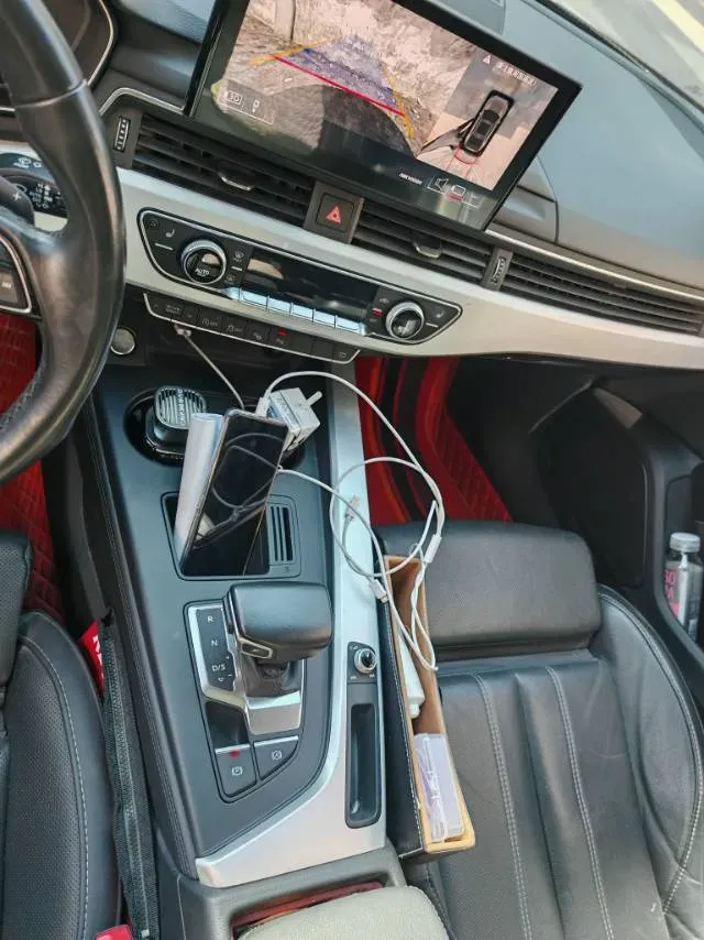 2022 Audi A4L 2.0T 190HP L4 7DCT,autocango,china used car exporter,china ev exporter,chinese used car exporter,chinese used ev exporter