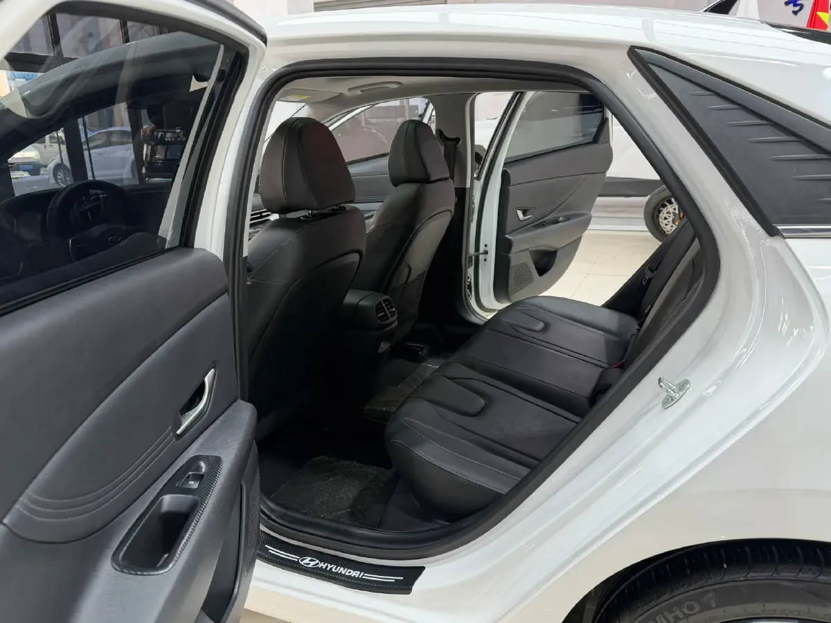 2022 Hyundai Elantra 1.5L 115HP L4 CVT,autocango,china used car exporter,china ev exporter,chinese used car exporter,chinese used ev exporter