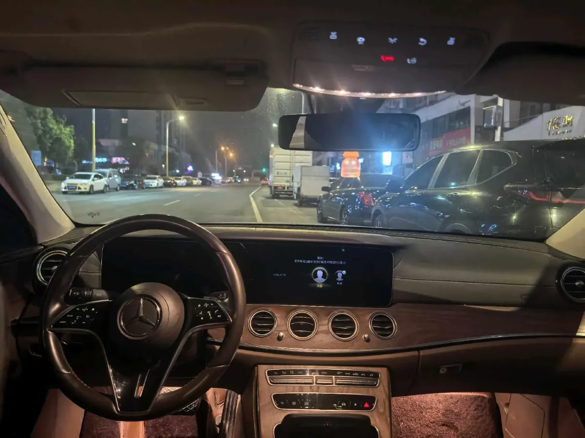 2023 Mercedes-Benz E Class 2.0T 258HP L4 9AT,autocango,china used car exporter,china ev exporter,chinese used car exporter,chinese used ev exporter