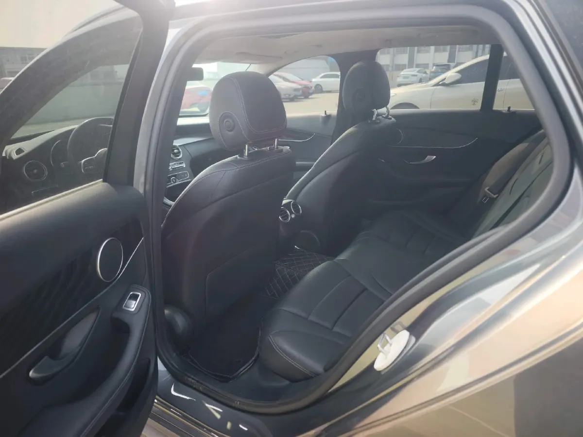 2020 Mercedes-Benz C Class 1.5T 184HP L4 9AT,autocango,china used car exporter,china ev exporter,chinese used car exporter,chinese used ev exporter