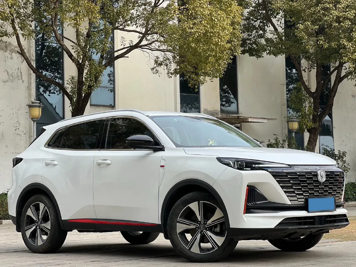 2022 ChangAn Oshan X7 Plus 1.5T 188HP L4 7DCT,autocango,china used car exporter,china ev exporter,chinese used car exporter,chinese used ev exporter