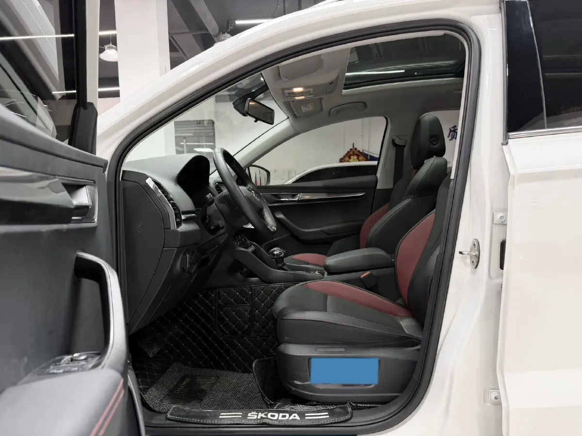 2022 Skoda Karoq 1.4T 150HP L4 7DCT,autocango,china used car exporter,china ev exporter,chinese used car exporter,chinese used ev exporter