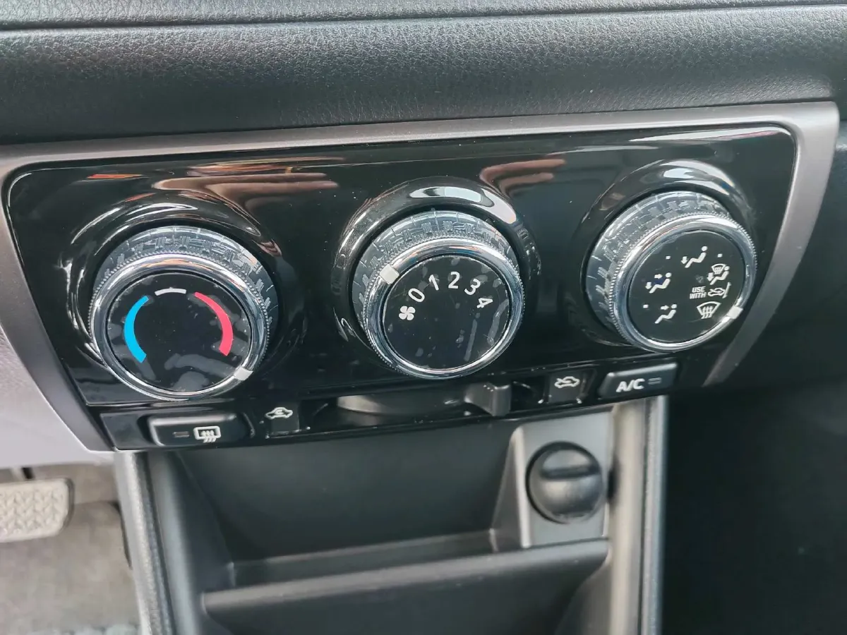 2021 Toyota Yaris L 1.5L 112HP L4 CVT,autocango,china used car exporter,china ev exporter,chinese used car exporter,chinese used ev exporter