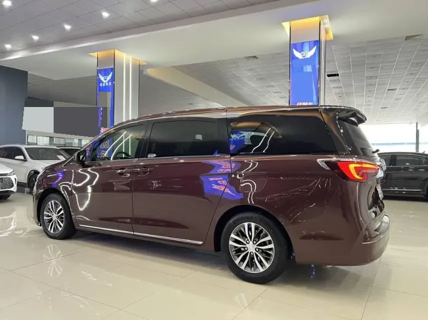 2023 Buick GL8 2.0T 237HP L4 9AT,autocango,china used car exporter,china ev exporter,chinese used car exporter,chinese used ev exporter