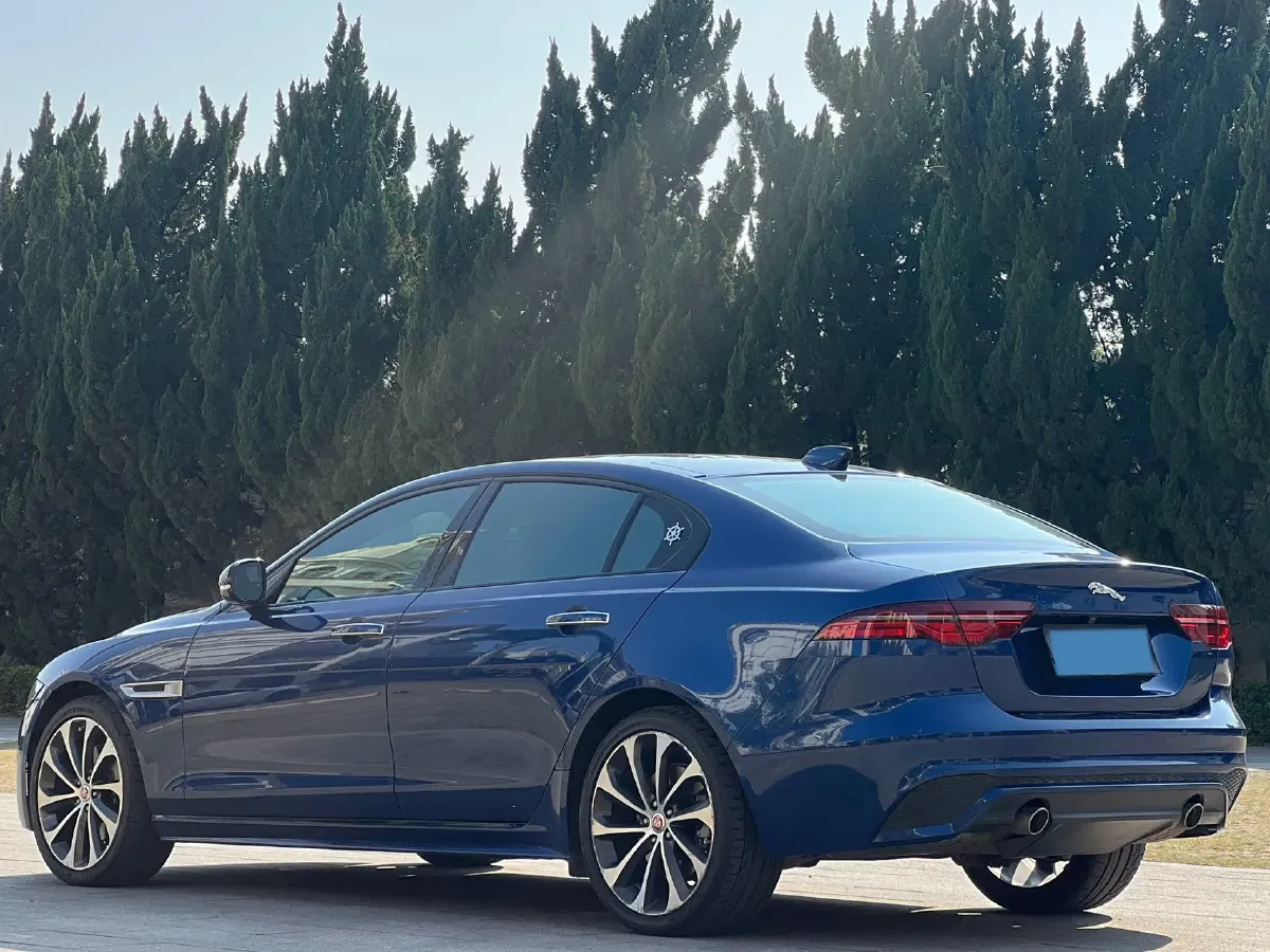 2021 Jaguar XEL 2.0T 250HP L4 8AT,autocango,china used car exporter,china ev exporter,chinese used car exporter,chinese used ev exporter