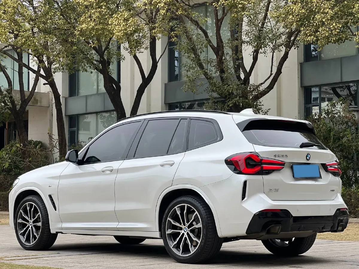 2022 BMW X3 2.0T 252HP L4 8AT,autocango,china used car exporter,china ev exporter,chinese used car exporter,chinese used ev exporter