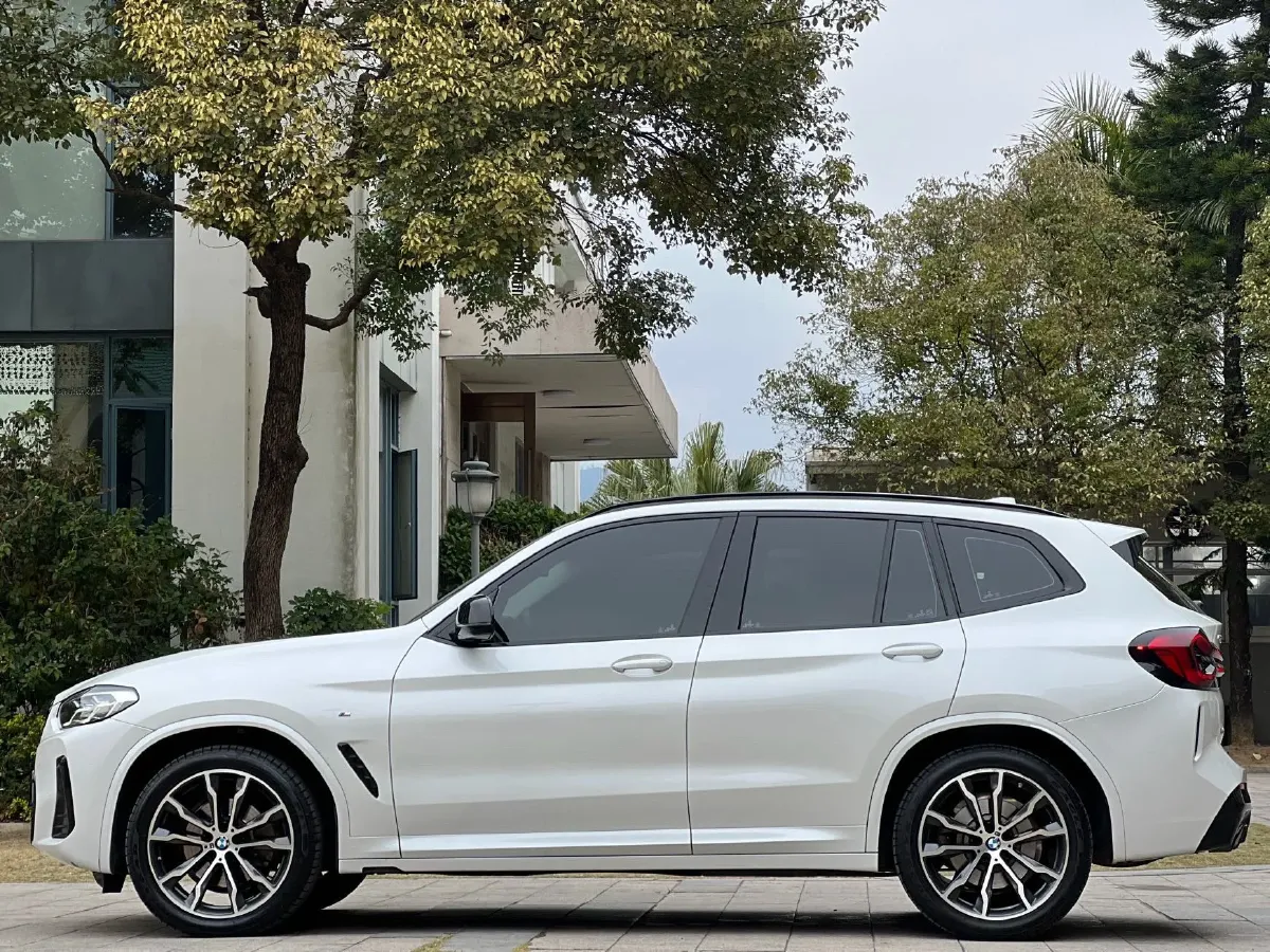 2022 BMW X3 2.0T 252HP L4 8AT,autocango,china used car exporter,china ev exporter,chinese used car exporter,chinese used ev exporter