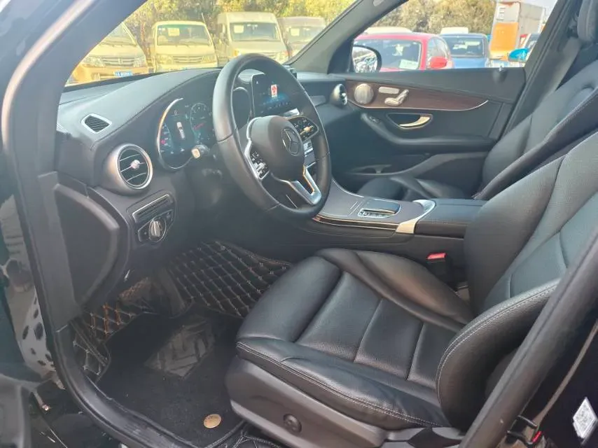 2021 Mercedes-Benz GLC Class 2.0T 258HP L4 9AT,autocango,china used car exporter,china ev exporter,chinese used car exporter,chinese used ev exporter