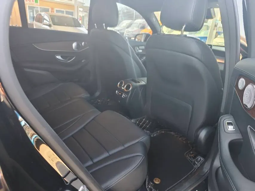 2021 Mercedes-Benz GLC Class 2.0T 258HP L4 9AT,autocango,china used car exporter,china ev exporter,chinese used car exporter,chinese used ev exporter