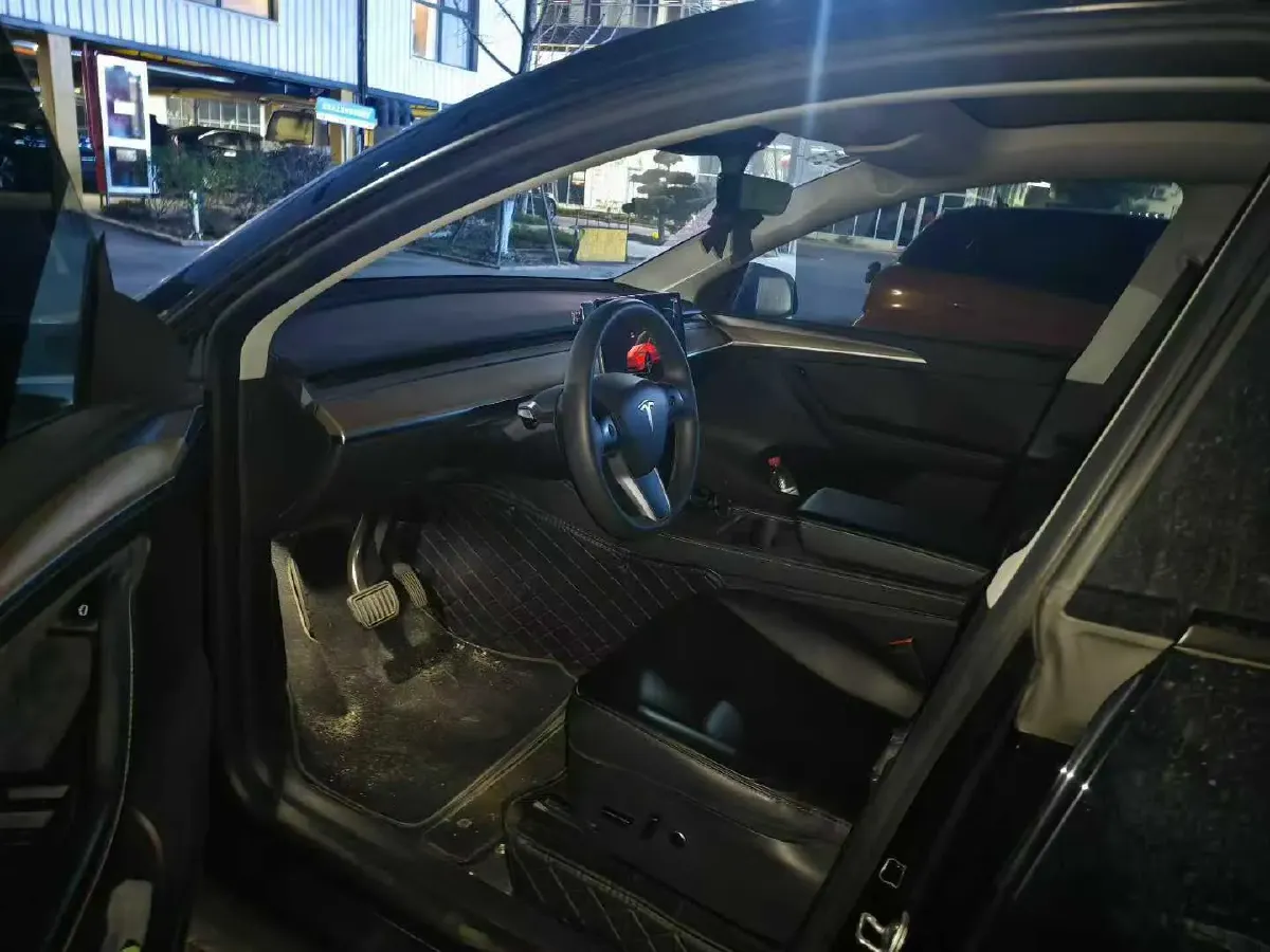 2022 Tesla Model Y BEV 60KWH,autocango,china used car exporter,china ev exporter,chinese used car exporter,chinese used ev exporter