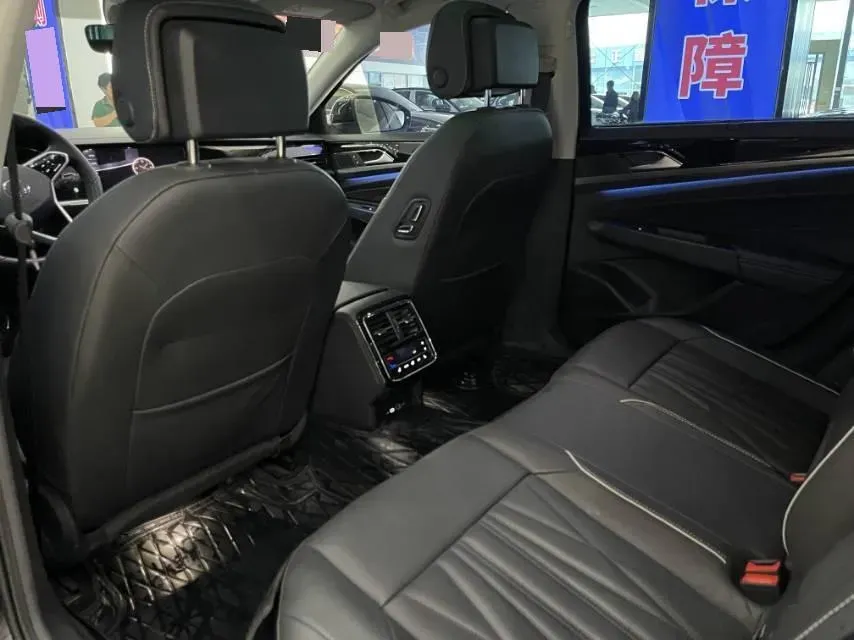 2023 Volkswagen Passat 2.0T 186HP L4 7DCT,autocango,china used car exporter,china ev exporter,chinese used car exporter,chinese used ev exporter