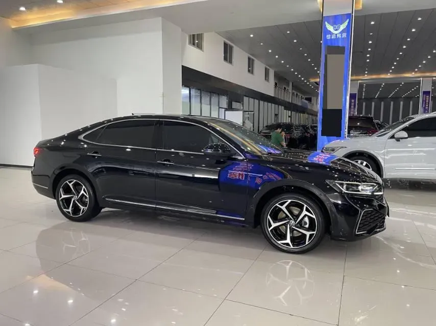 2023 Volkswagen Passat 2.0T 186HP L4 7DCT,autocango,china used car exporter,china ev exporter,chinese used car exporter,chinese used ev exporter