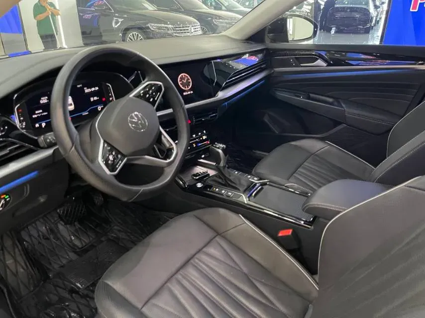 2023 Volkswagen Passat 2.0T 186HP L4 7DCT,autocango,china used car exporter,china ev exporter,chinese used car exporter,chinese used ev exporter