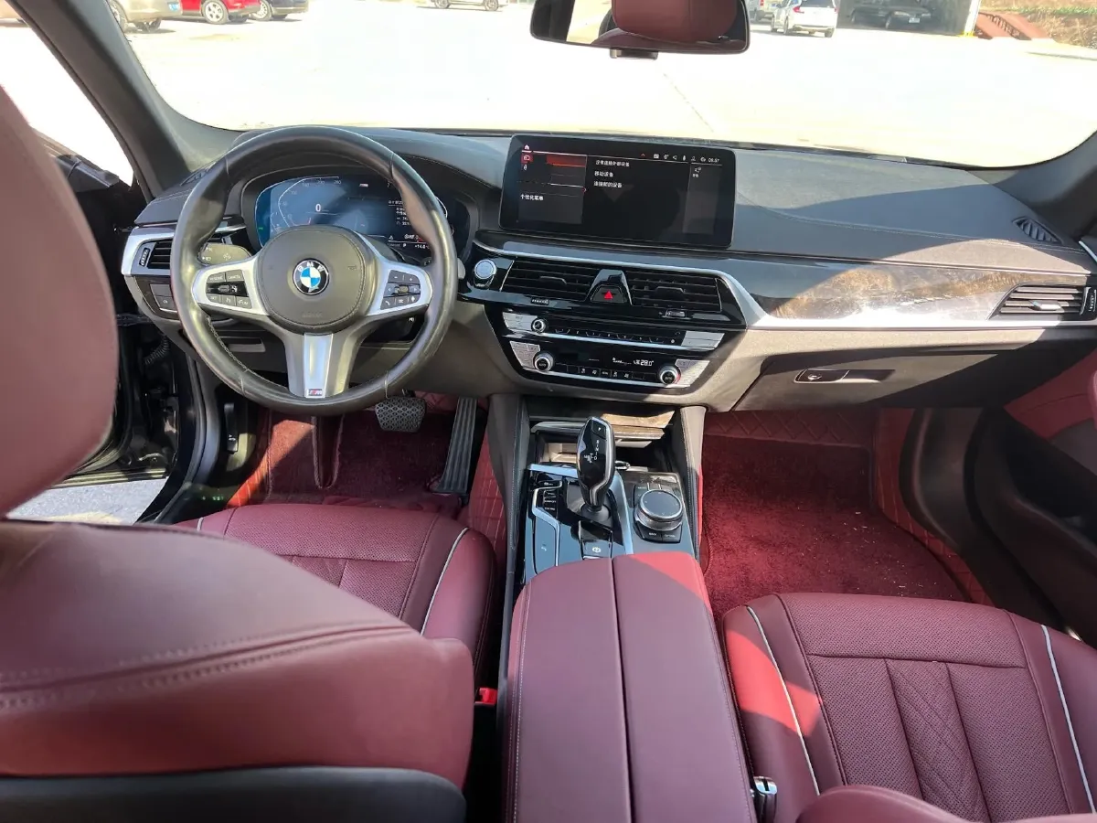 2021 BMW 5 Series 2.0T 184HP L4 8AT,autocango,china used car exporter,china ev exporter,chinese used car exporter,chinese used ev exporter