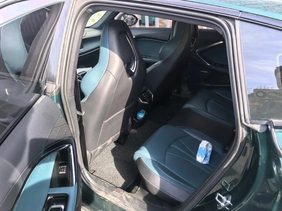 2023 MG 7 2.0T 261HP L4 9AT,autocango,china used car exporter,china ev exporter,chinese used car exporter,chinese used ev exporter