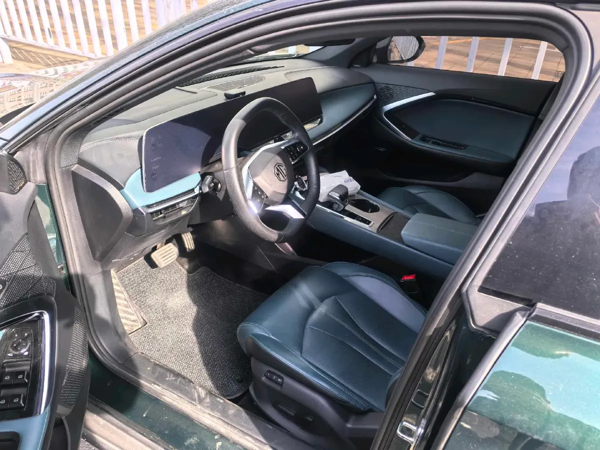 2023 MG 7 2.0T 261HP L4 9AT,autocango,china used car exporter,china ev exporter,chinese used car exporter,chinese used ev exporter