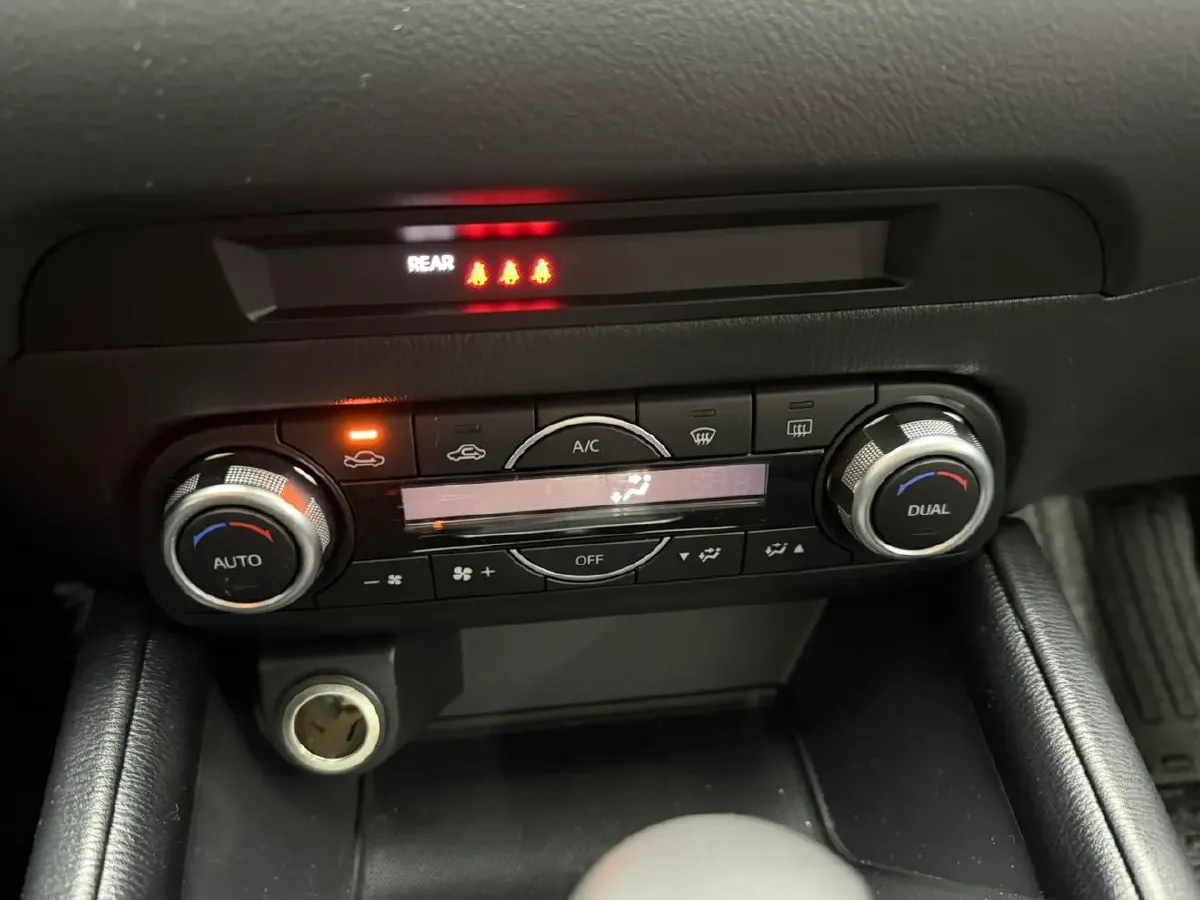 2022 MAXUS XinTu V90 2.0T 150HP L4 6AT,autocango,china used car exporter,china ev exporter,chinese used car exporter,chinese used ev exporter