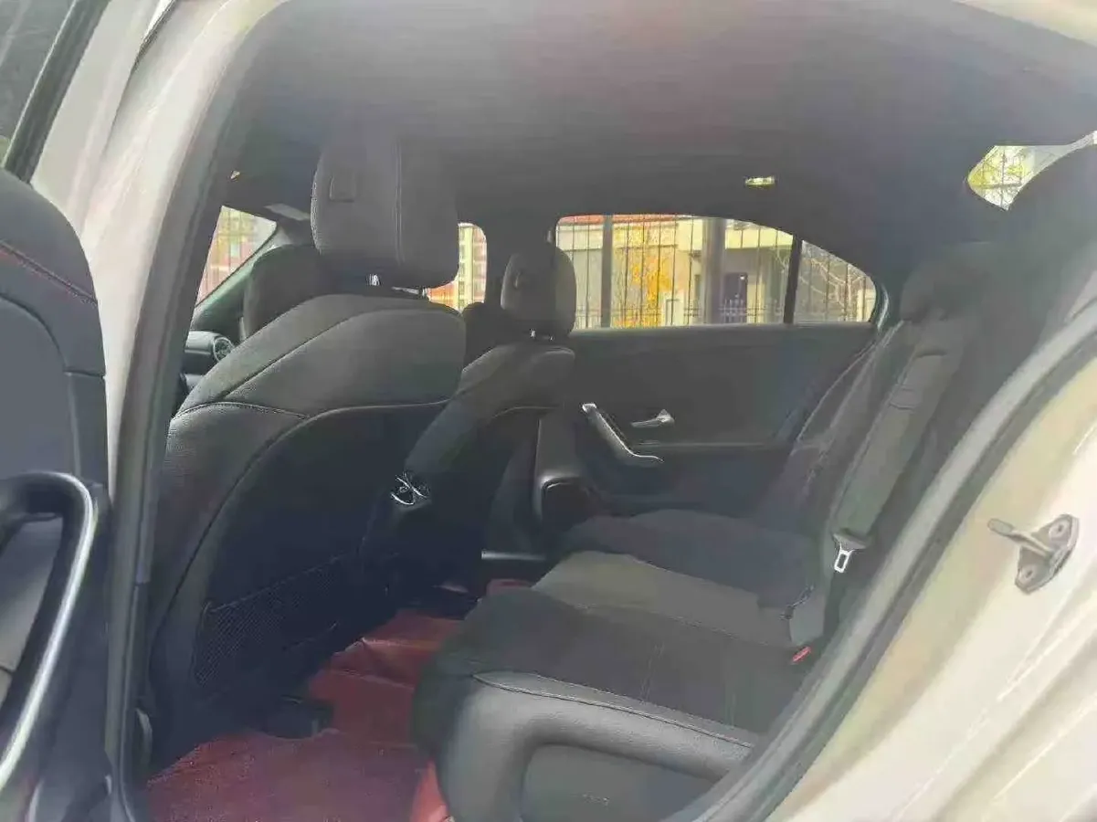 2024 Mercedes-Benz A Class 1.3T 163HP L4 7DCT,autocango,china used car exporter,china ev exporter,chinese used car exporter,chinese used ev exporter