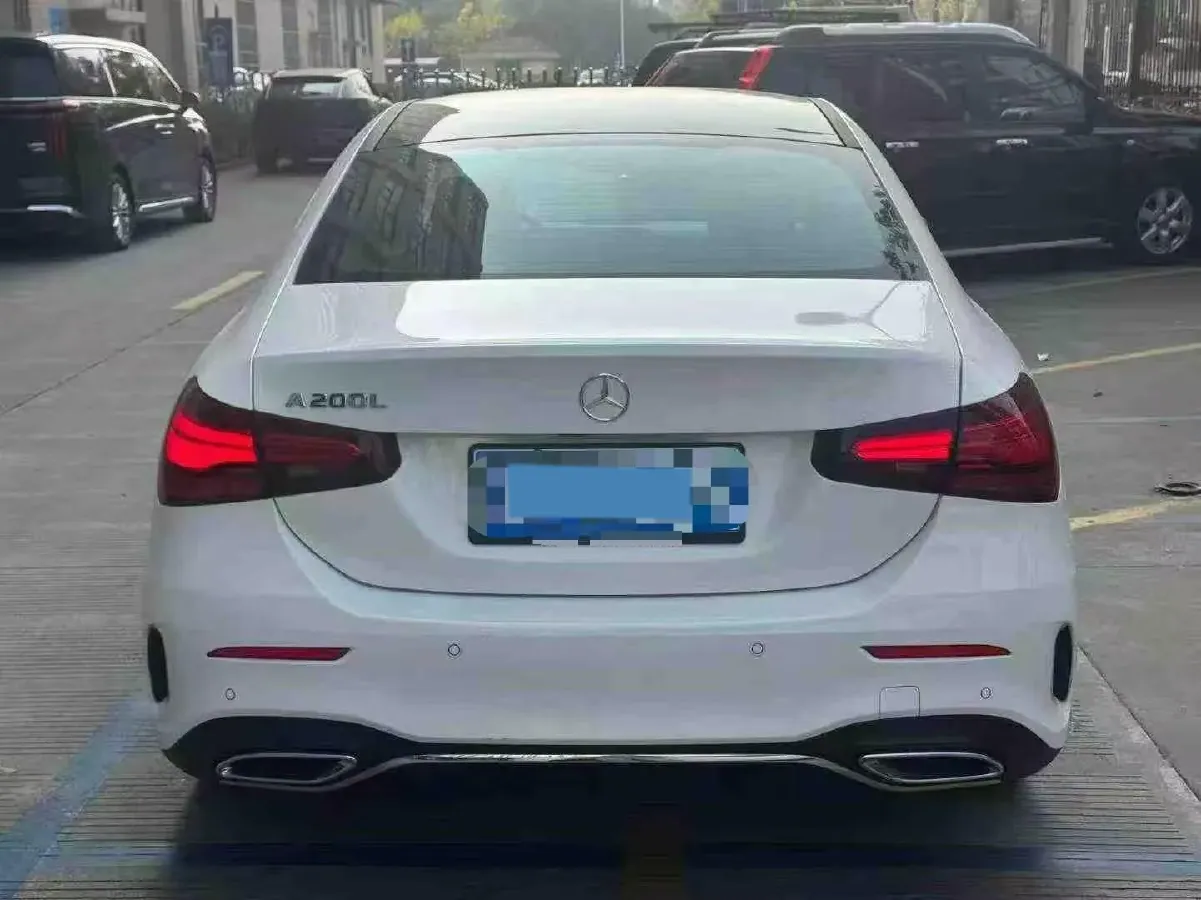 2024 Mercedes-Benz A Class 1.3T 163HP L4 7DCT,autocango,china used car exporter,china ev exporter,chinese used car exporter,chinese used ev exporter