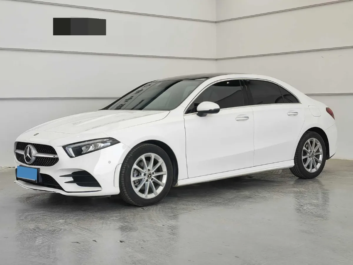 2020 Mercedes-Benz A Class 1.3T 163HP L4 7DCT,autocango,china used car exporter,china ev exporter,chinese used car exporter,chinese used ev exporter