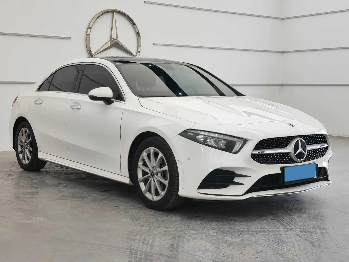 2020 Mercedes-Benz A Class 1.3T 163HP L4 7DCT,autocango,china used car exporter,china ev exporter,chinese used car exporter,chinese used ev exporter