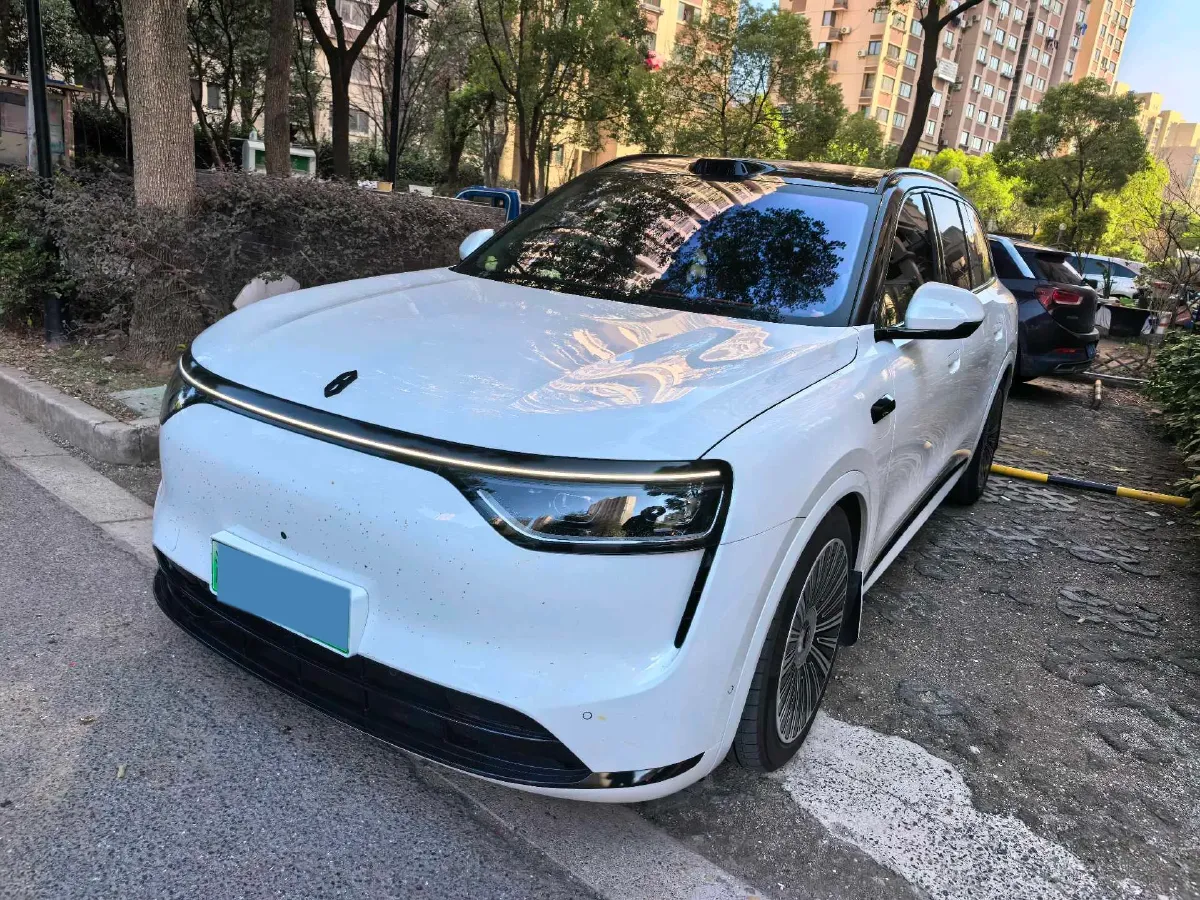 2025 AITO AITO M8 REEV 160HP REEV 53.4KWH,autocango,china used car exporter,china ev exporter,chinese used car exporter,chinese used ev exporter