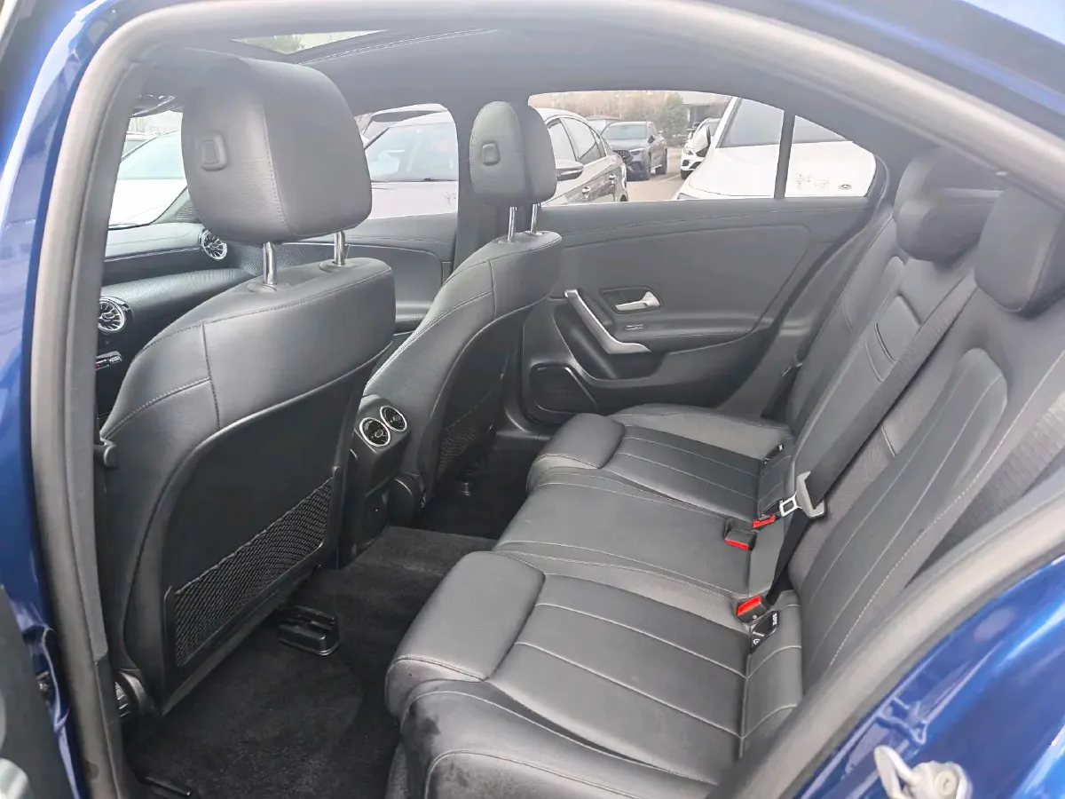 2022 Mercedes-Benz A Class 1.3T 163HP L4 7DCT,autocango,china used car exporter,china ev exporter,chinese used car exporter,chinese used ev exporter