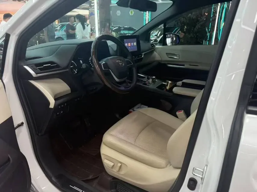 2021 Toyota Sienna 2.5L 192HP L4 E-CVT Hybrid,autocango,china used car exporter,china ev exporter,chinese used car exporter,chinese used ev exporter