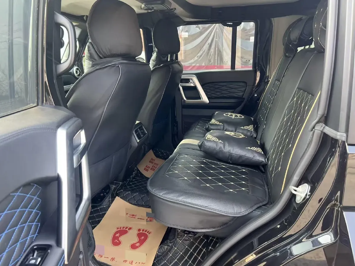 2023 Beijing BJ40 2.0T 224HP L4 8AT,autocango,china used car exporter,china ev exporter,chinese used car exporter,chinese used ev exporter