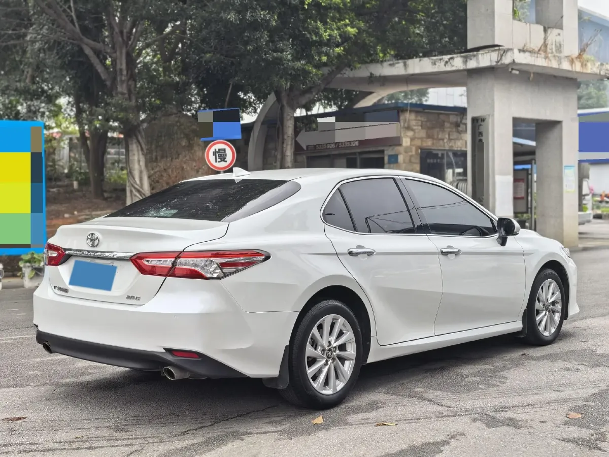 2023 Toyota Camry 2.0L 177HP L4 CVT,autocango,china used car exporter,china ev exporter,chinese used car exporter,chinese used ev exporter