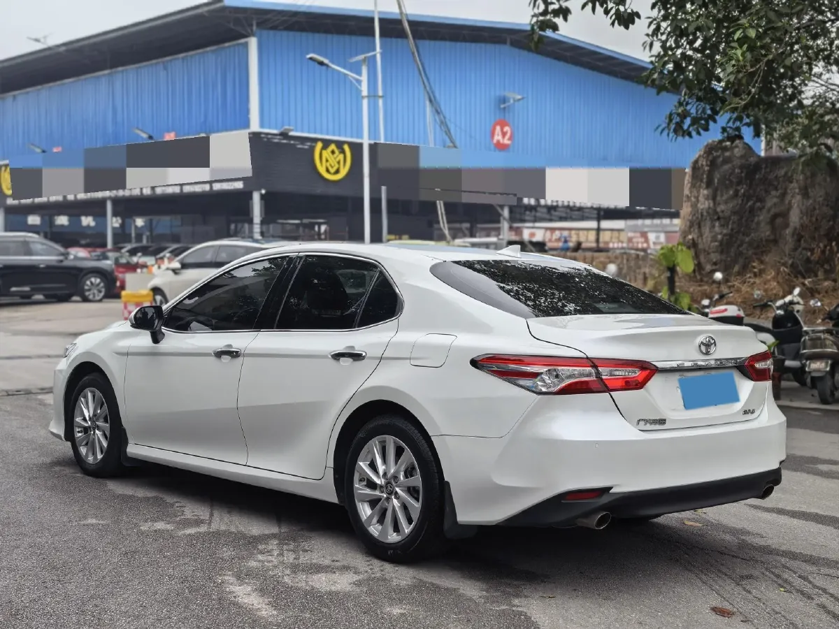 2023 Toyota Camry 2.0L 177HP L4 CVT,autocango,china used car exporter,china ev exporter,chinese used car exporter,chinese used ev exporter