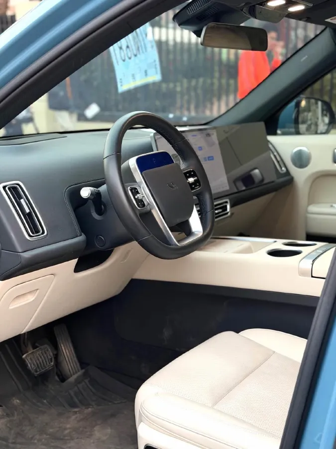 2023 Li L7 Range Extended 154HP REEV 40.9KWH,autocango,china used car exporter,china ev exporter,chinese used car exporter,chinese used ev exporter