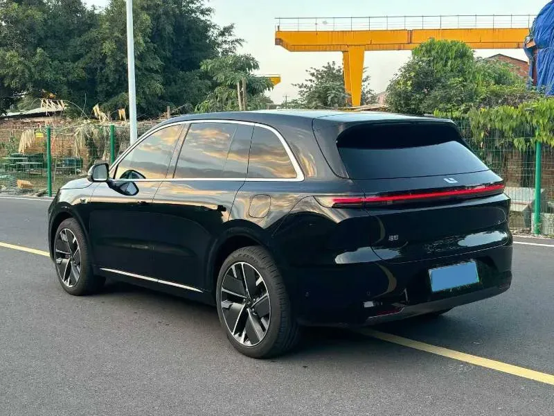 2025 Li L6 Range Extended 154HP L4 REEV,autocango,china used car exporter,china ev exporter,chinese used car exporter,chinese used ev exporter