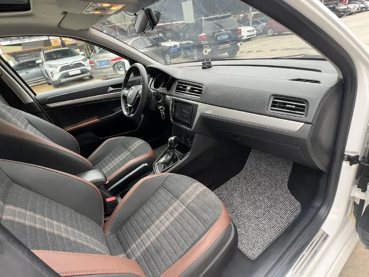 2019 Citroen C4L 1.2T 136HP L3 6AT,autocango,china used car exporter,china ev exporter,chinese used car exporter,chinese used ev exporter