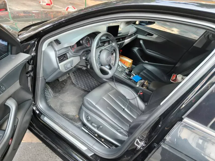 2019 Audi A4L 2.0T 190HP L4 7DCT,autocango,china used car exporter,china ev exporter,chinese used car exporter,chinese used ev exporter