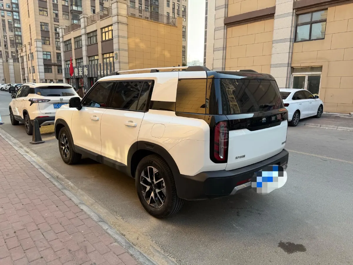 2024 Beijing BJ30 1.5T 188HP L4 7DCT,autocango,china used car exporter,china ev exporter,chinese used car exporter,chinese used ev exporter