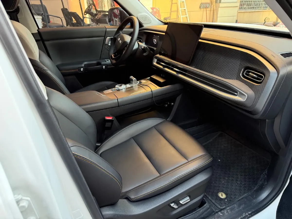 2024 Beijing BJ30 1.5T 188HP L4 7DCT,autocango,china used car exporter,china ev exporter,chinese used car exporter,chinese used ev exporter